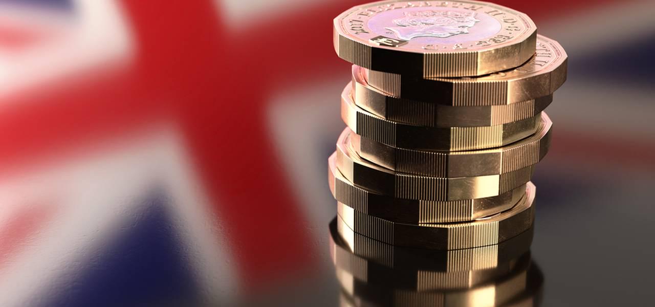 Bagaimana cara berdagang dengan pound selepas KDNK UK?