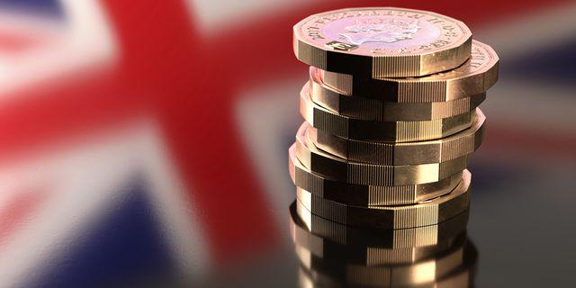 Bagaimana cara berdagang dengan pound selepas KDNK UK?