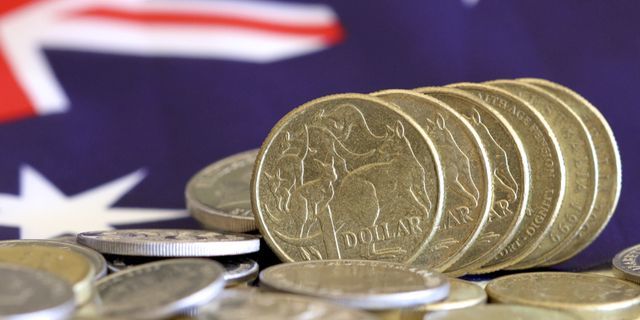 Kajian perniagaan NAB Australia mengatasi anggaran untuk Julai, Aussie terus tinggi