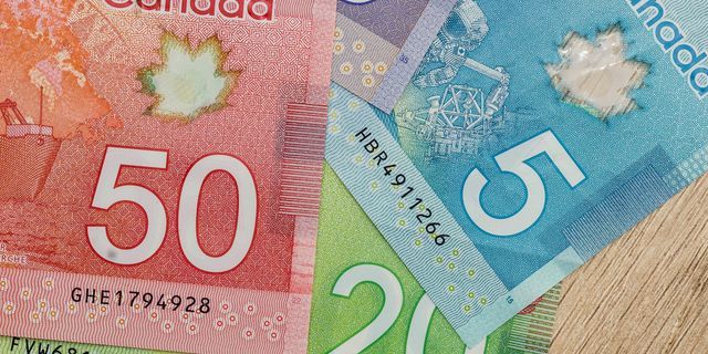 Adakah dolar Kanada akan menguat? 